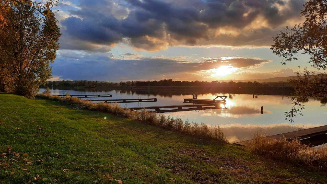 Camping Aux Rives Du Soleil Pont-de-Vaux Kültér fotó